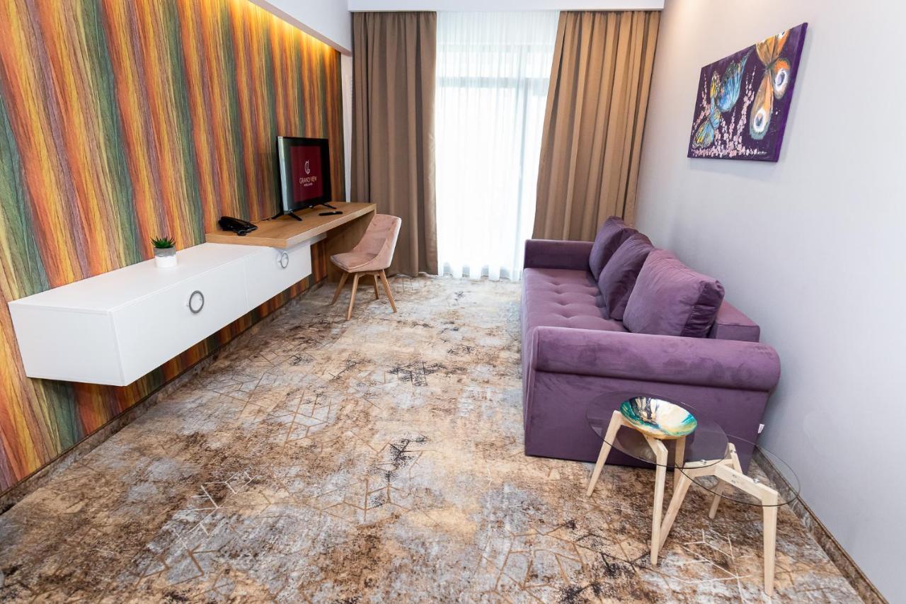 Grand View Hotel & Suites Copou Ιάσιο Εξωτερικό φωτογραφία