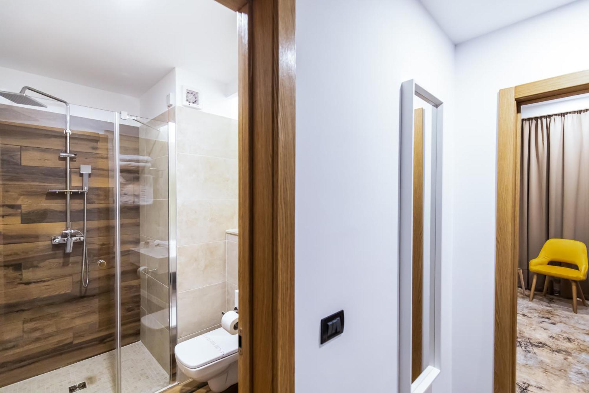 Grand View Hotel & Suites Copou Ιάσιο Εξωτερικό φωτογραφία