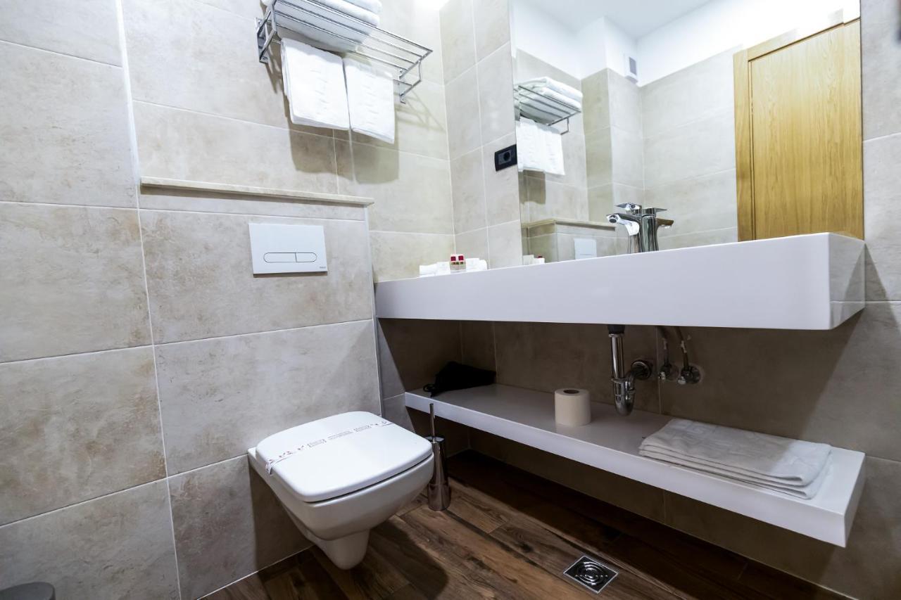 Grand View Hotel & Suites Copou Ιάσιο Εξωτερικό φωτογραφία